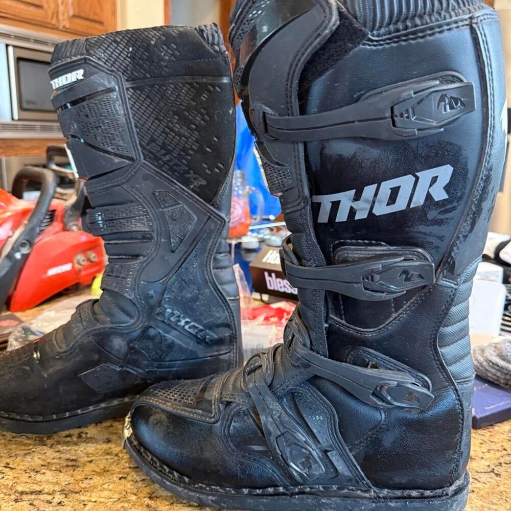 Thor blitz xp mx boots